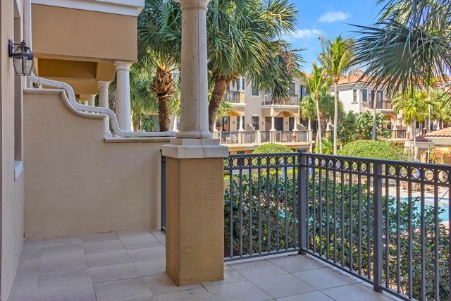 504 Del Sol Circle, Tequesta, FL 33469