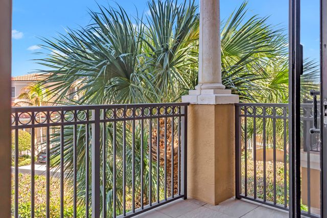 504 Del Sol Circle, Tequesta, FL 33469