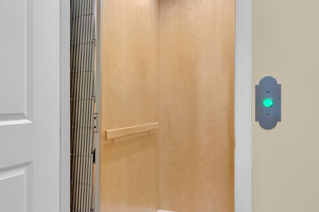 504 Del Sol Circle, Tequesta, FL 33469