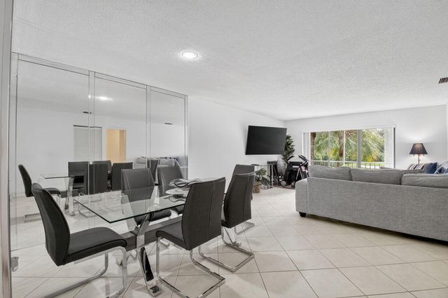 21988 Cypress Drive 43f, Boca Raton, FL 33433