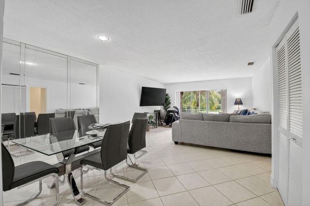 21988 Cypress Drive 43f, Boca Raton, FL 33433