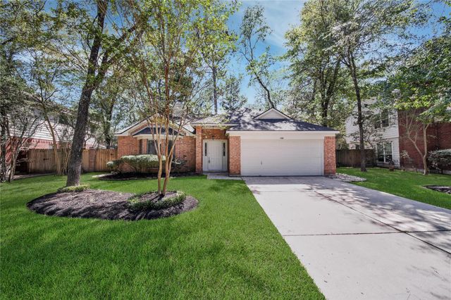 198 N Village Knoll Circle, The Woodlands, TX 77381