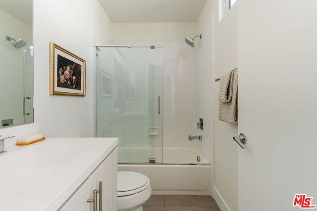 2202 Tom Mix Road, Los Angeles, CA 90026