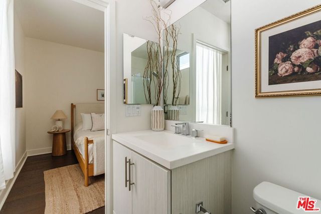 2202 Tom Mix Road, Los Angeles, CA 90026