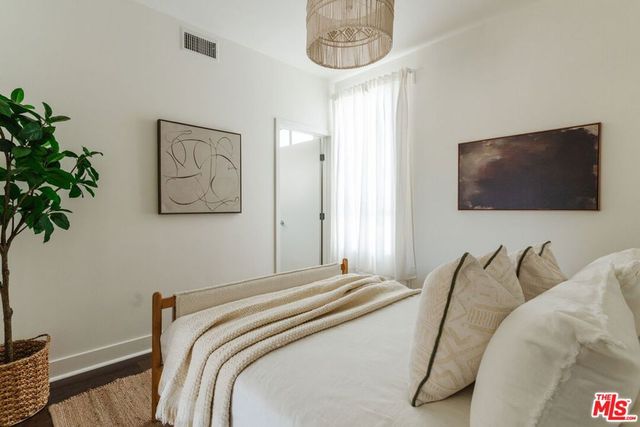 2202 Tom Mix Road, Los Angeles, CA 90026