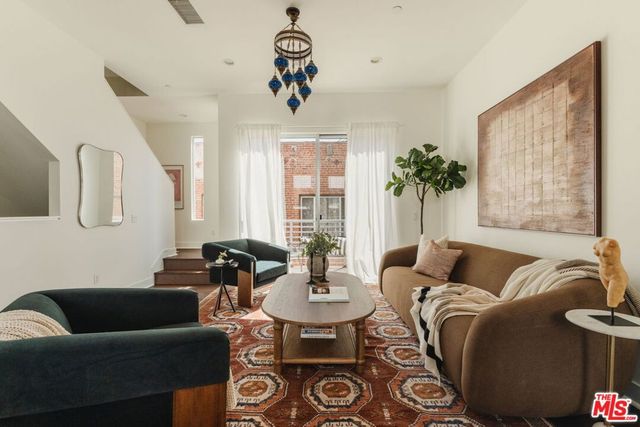 2202 Tom Mix Road, Los Angeles, CA 90026