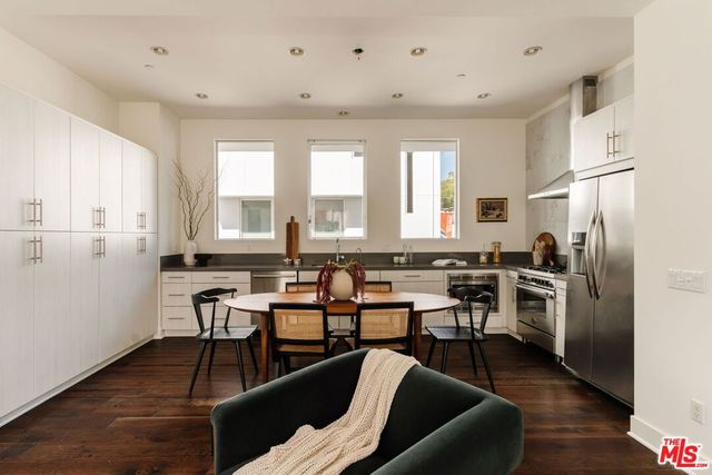 2202 Tom Mix Road, Los Angeles, CA 90026