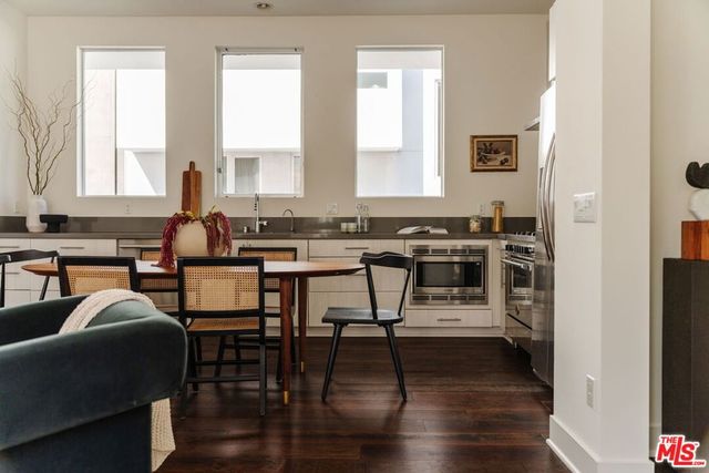 2202 Tom Mix Road, Los Angeles, CA 90026