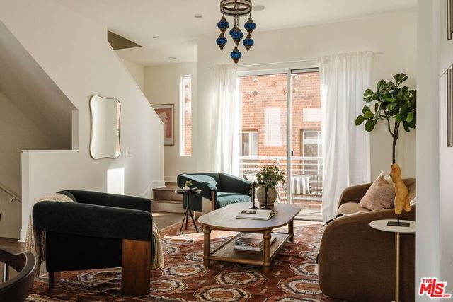 2202 Tom Mix Road, Los Angeles, CA 90026