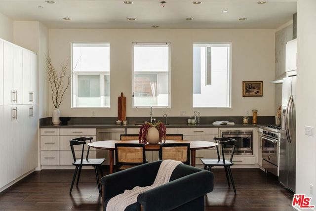 2202 Tom Mix Road, Los Angeles, CA 90026