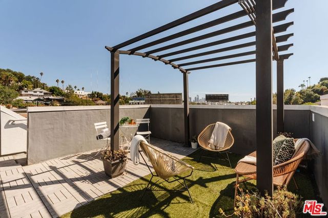2202 Tom Mix Road, Los Angeles, CA 90026