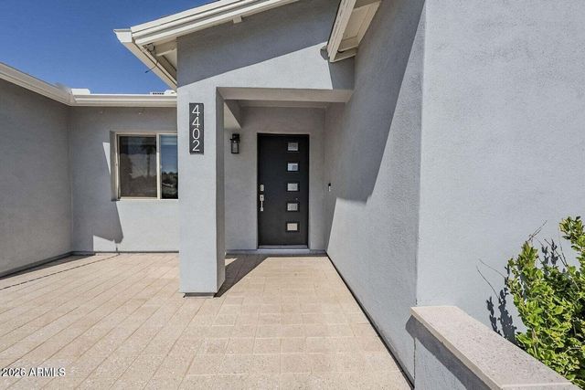 4402 E Montecito Avenue, Phoenix, AZ 85018
