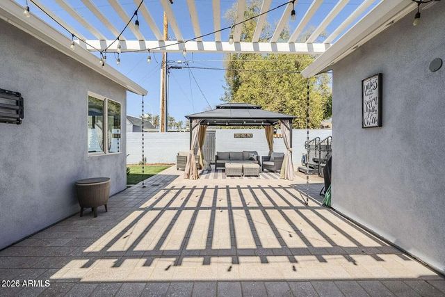 4402 E Montecito Avenue, Phoenix, AZ 85018