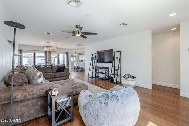 4402 E Montecito Avenue, Phoenix, AZ 85018