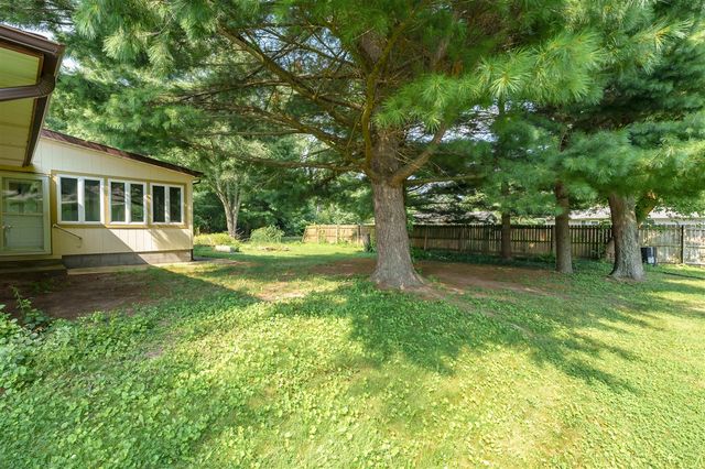 8218 N 37th Street, Richland, MI 49083