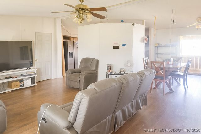 20211 Cedar Road, Morris, OK 74437