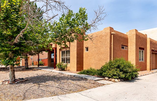6049 Monte Azul Place, Santa Fe, NM 87507