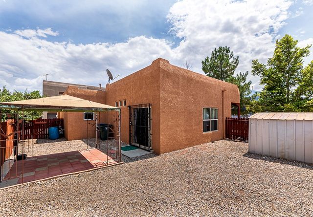 6049 Monte Azul Place, Santa Fe, NM 87507