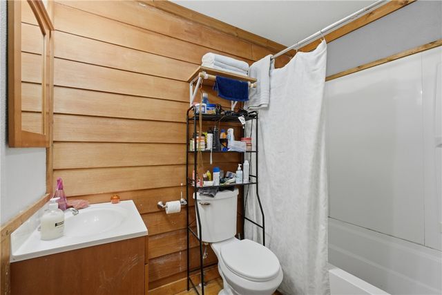 305 County Road 2664, Eureka Springs, AR 72631