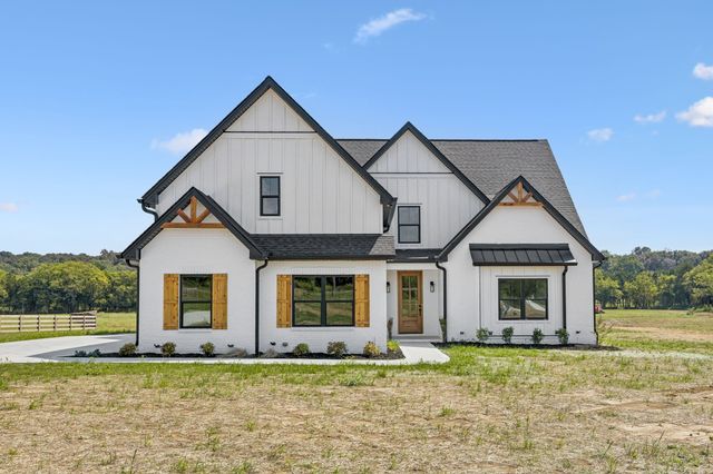 4088 Chicken Rd, Lebanon, TN 37090