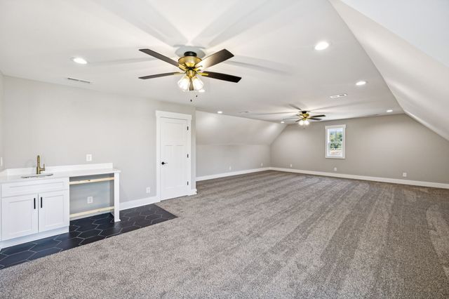 4088 Chicken Rd, Lebanon, TN 37090