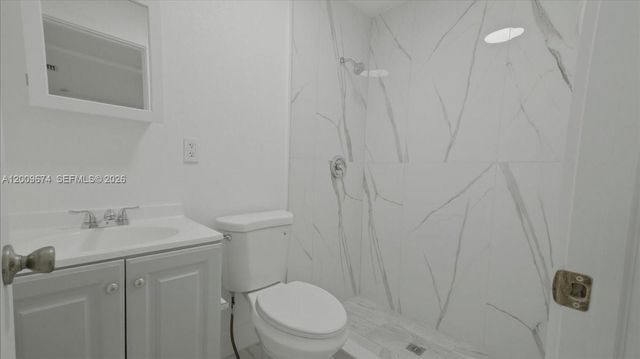 2129 NW 59th St, Miami, FL 33142