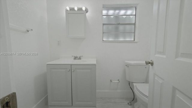2129 NW 59th St, Miami, FL 33142