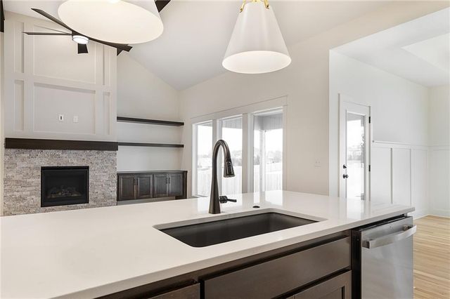 25032 W 141st Terrace, Olathe, KS 66061