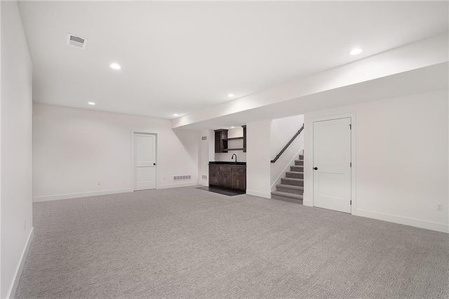 25032 W 141st Terrace, Olathe, KS 66061