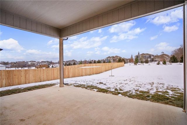 25032 W 141st Terrace, Olathe, KS 66061