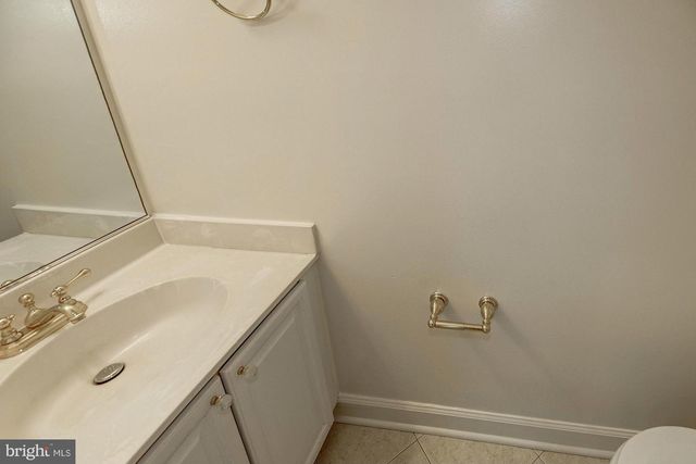 5812 APSLEY HOUSE CT, Alexandria, VA 22310