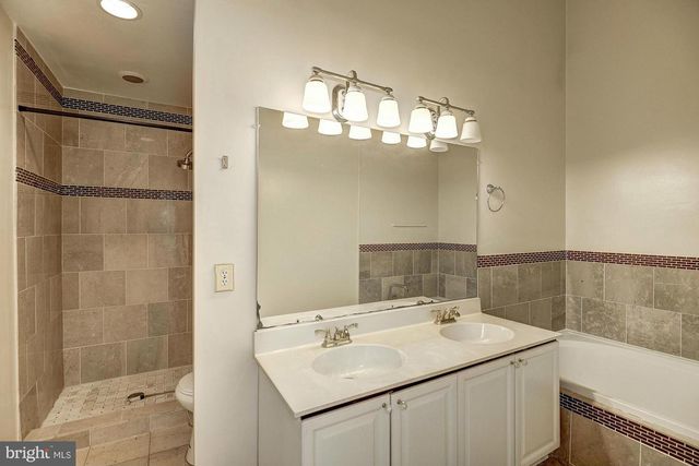 5812 APSLEY HOUSE CT, Alexandria, VA 22310