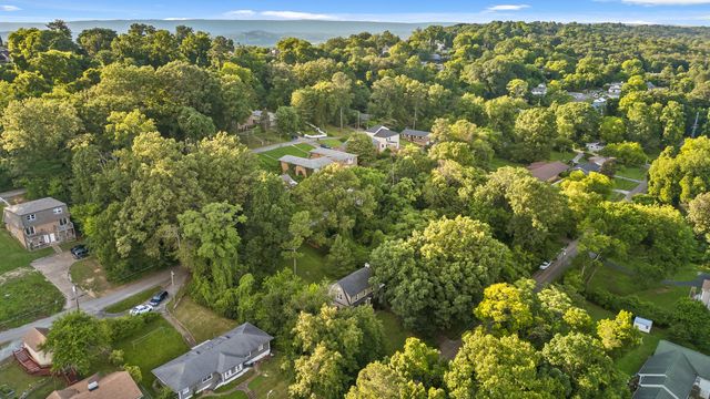 215 N Seminole Drive, Chattanooga, TN 37411
