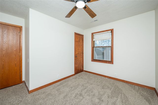 504 Watrous Avenue, Des Moines, IA 50315