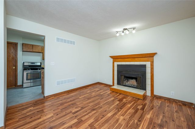 504 Watrous Avenue, Des Moines, IA 50315