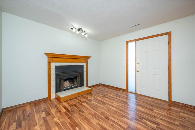 504 Watrous Avenue, Des Moines, IA 50315