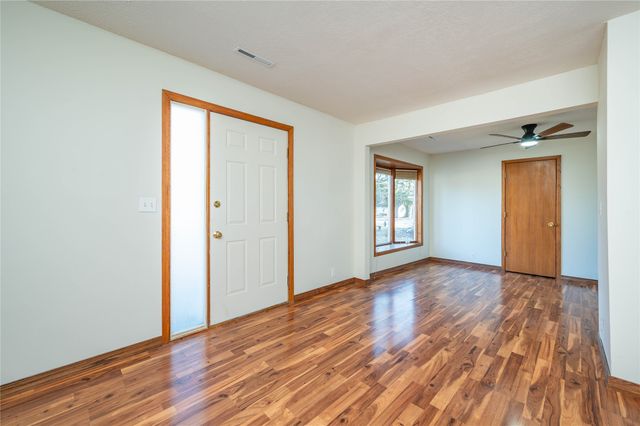 504 Watrous Avenue, Des Moines, IA 50315