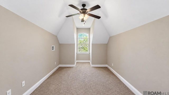 22265 Fairway View Dr, Zachary, LA 70791