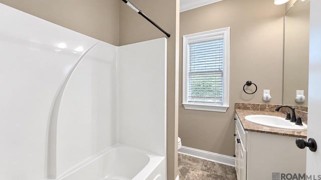 22265 Fairway View Dr, Zachary, LA 70791