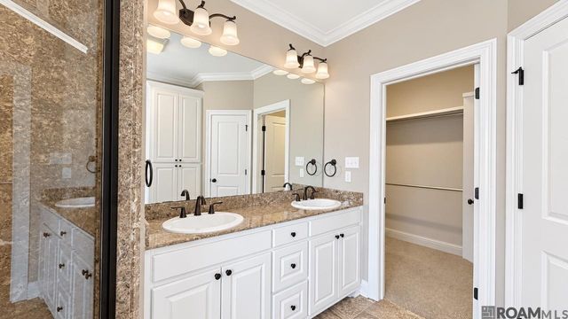22265 Fairway View Dr, Zachary, LA 70791