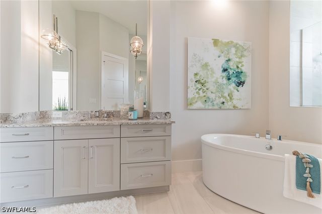 6051 Plana Cays DR, Naples, FL 34113