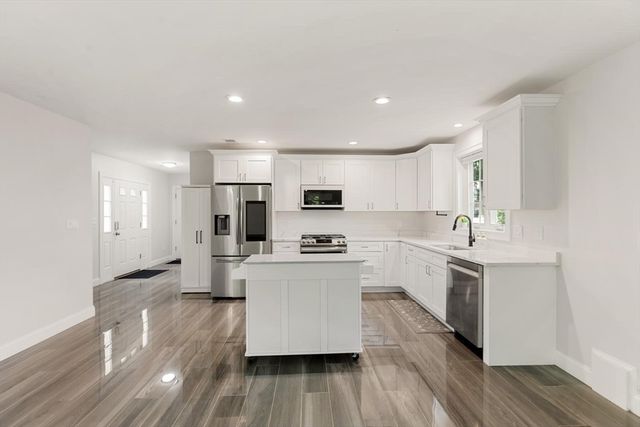 1295 Main St, Reading, MA 01867