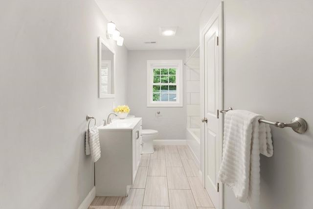 1295 Main St, Reading, MA 01867