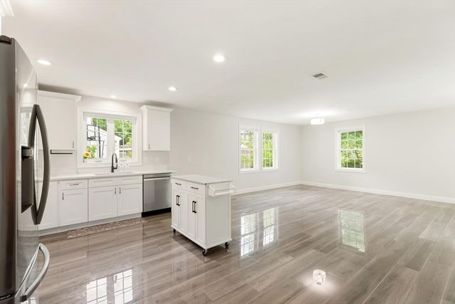 1295 Main St, Reading, MA 01867