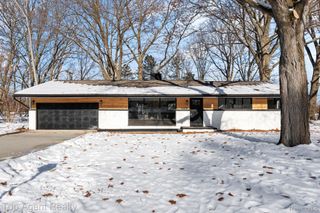 25216 Muerland Road, Southfield, MI 48033