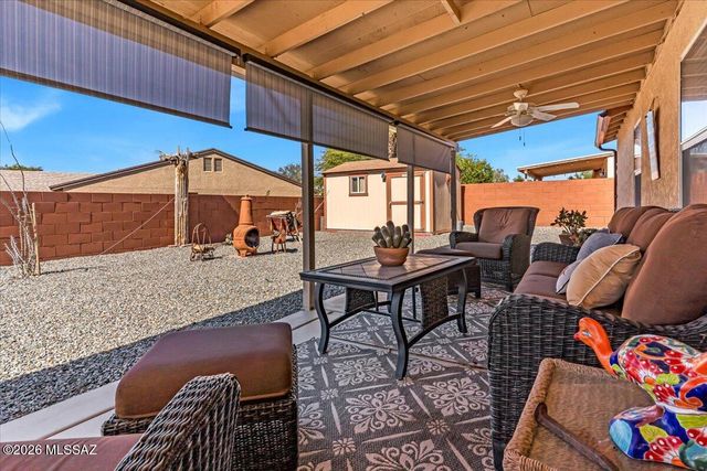 7994 S Teaberry Avenue, Tucson, AZ 85747