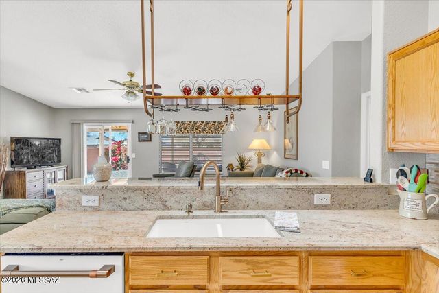 7994 S Teaberry Avenue, Tucson, AZ 85747