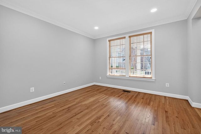 809 ROYAL CRES, Rockville, MD 20850