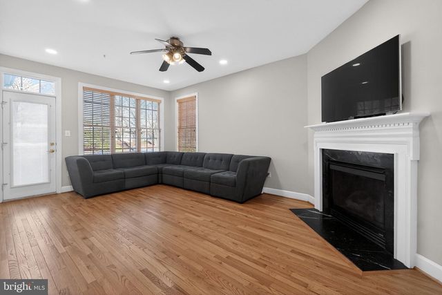 809 ROYAL CRES, Rockville, MD 20850