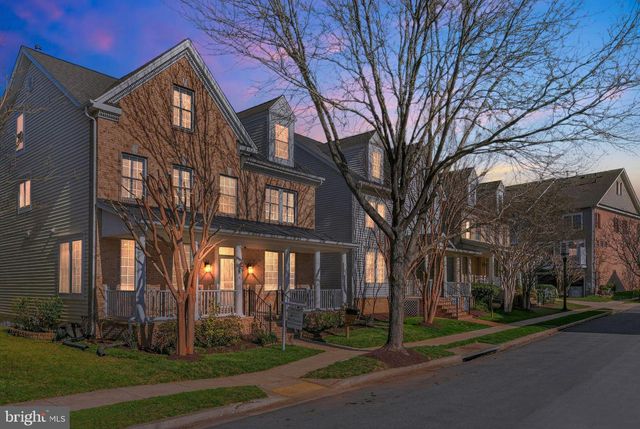 809 ROYAL CRES, Rockville, MD 20850